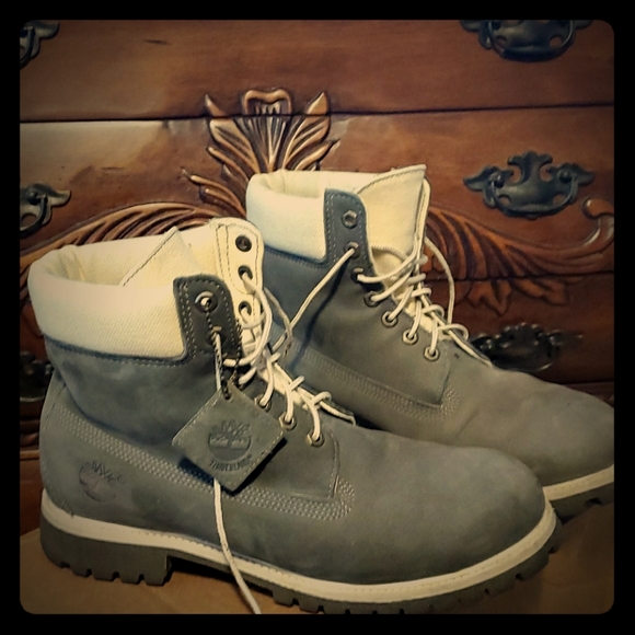 Timberland Other - Timberland gray leather boots  🎉🎉🎉🎉HP🎉🎉🎉🎉